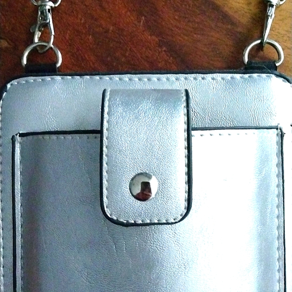 📳 Crossbody Bag